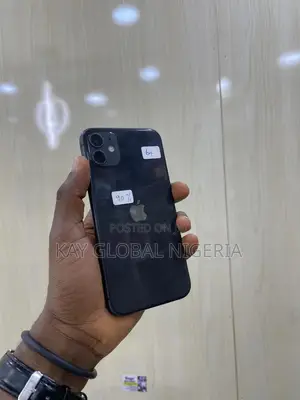 Apple iPhone 11 64 GB Black