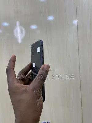 Apple iPhone 11 64 GB Black