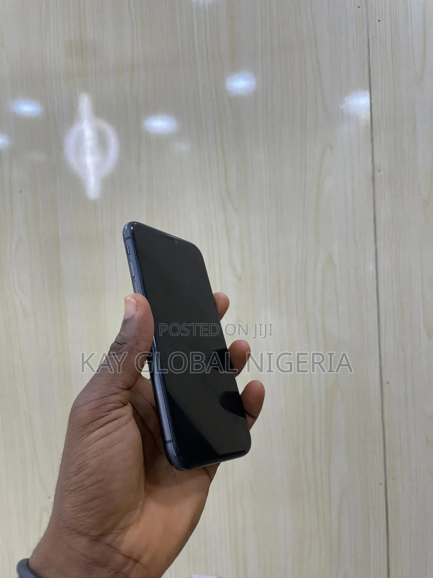 Apple iPhone 11 64 GB Black