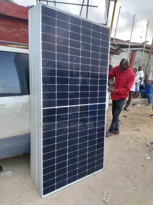 Canadian 600watt Panel 144 Cells