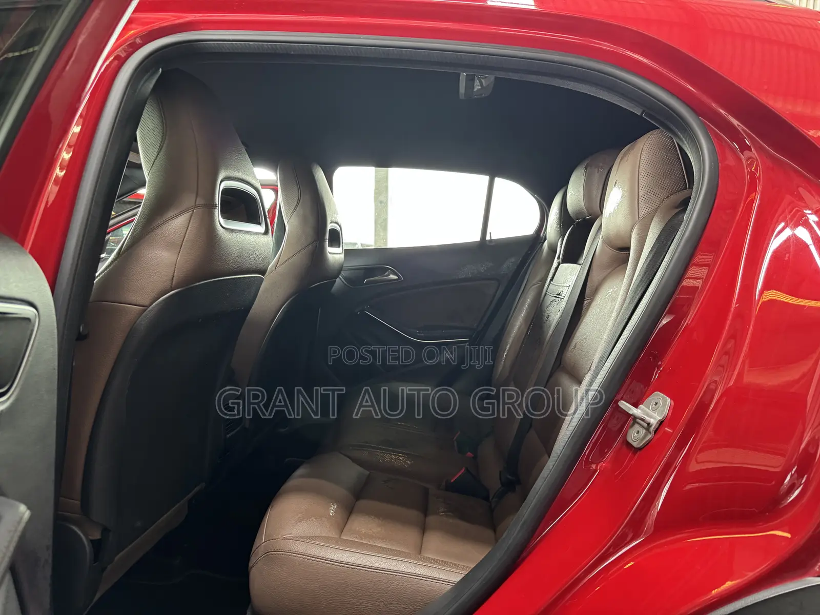 Mercedes-Benz GLA 250 2015 Red