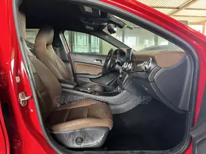 Mercedes-Benz GLA 250 2015 Red