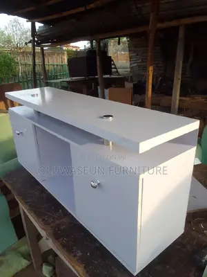 White TV Shelf With 2drawer