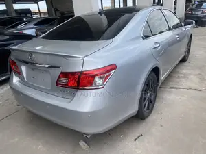 Lexus ES 350 2010 Silver