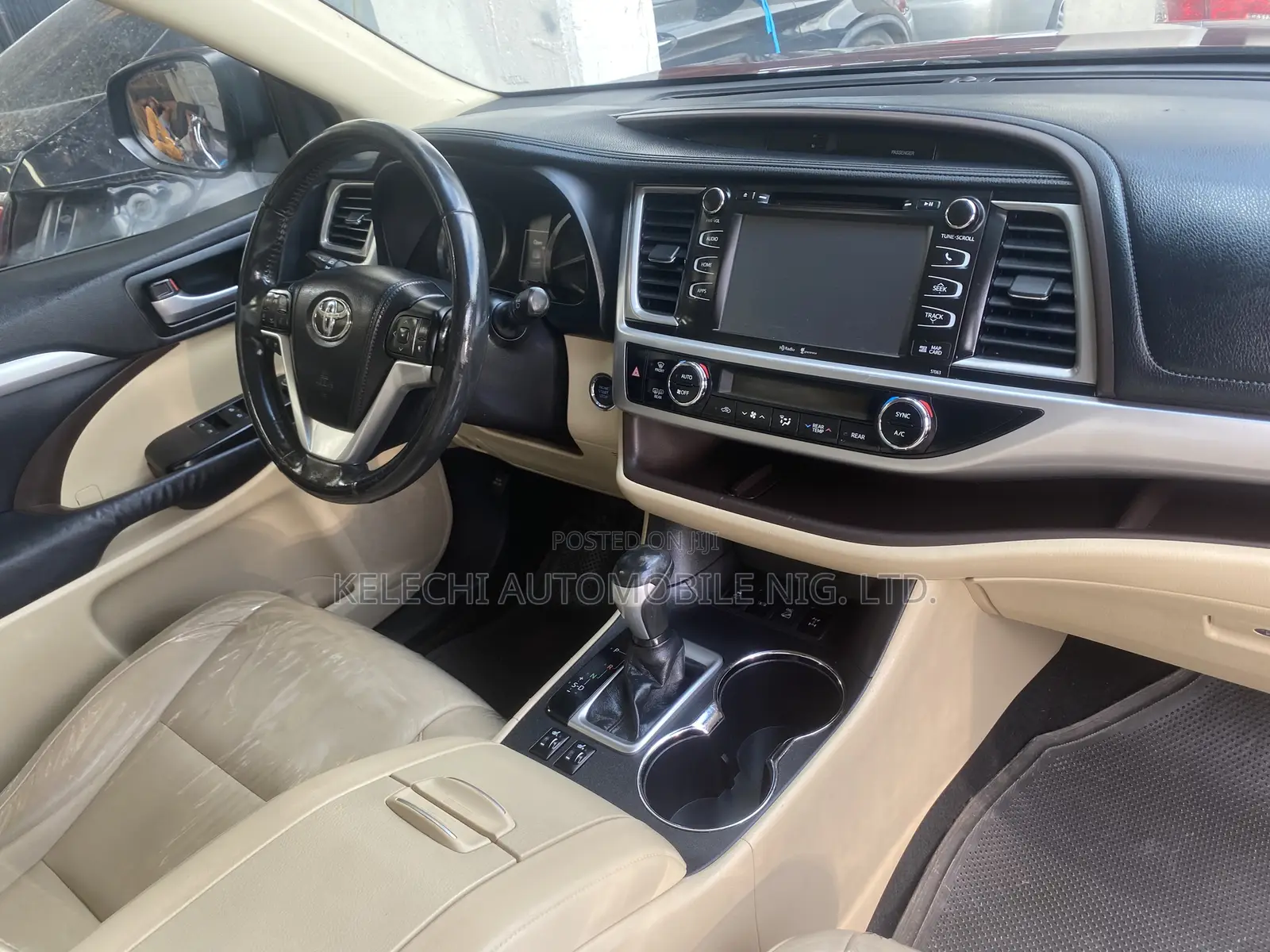 Toyota Highlander 2015 Red