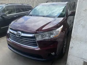 Toyota Highlander 2015 Red