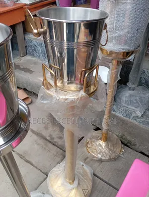Ice Bucket With Stand