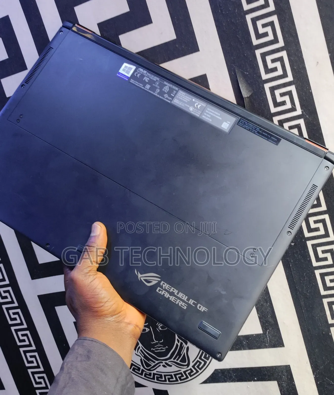 Laptop Asus ROG Zephyrus S GX701 16GB Intel Core I7 SSD 1T