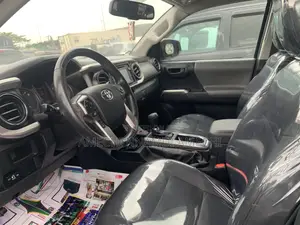 Toyota Tacoma Limited 2018 Silver