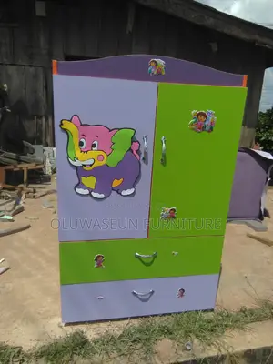 Baby Walldrobe With Drawers