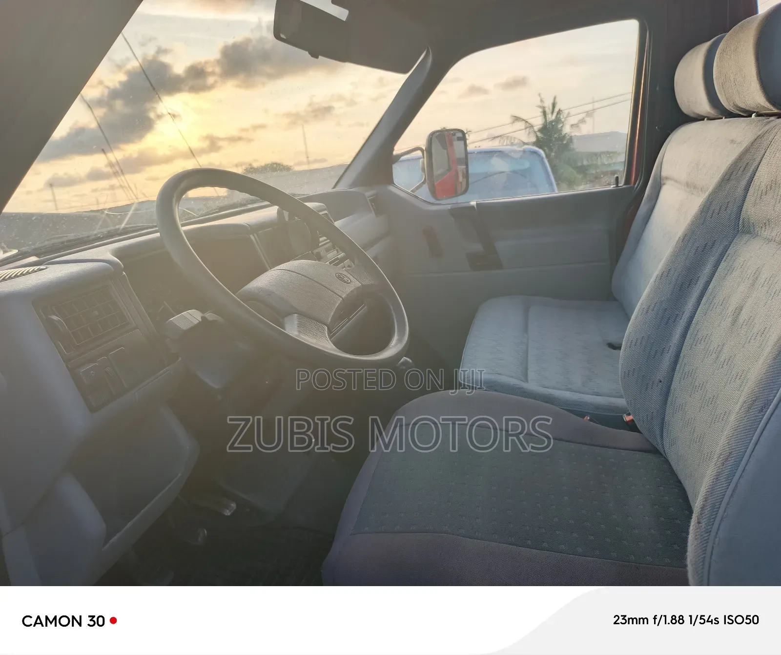 Volkswagen Transporter 2002 Red