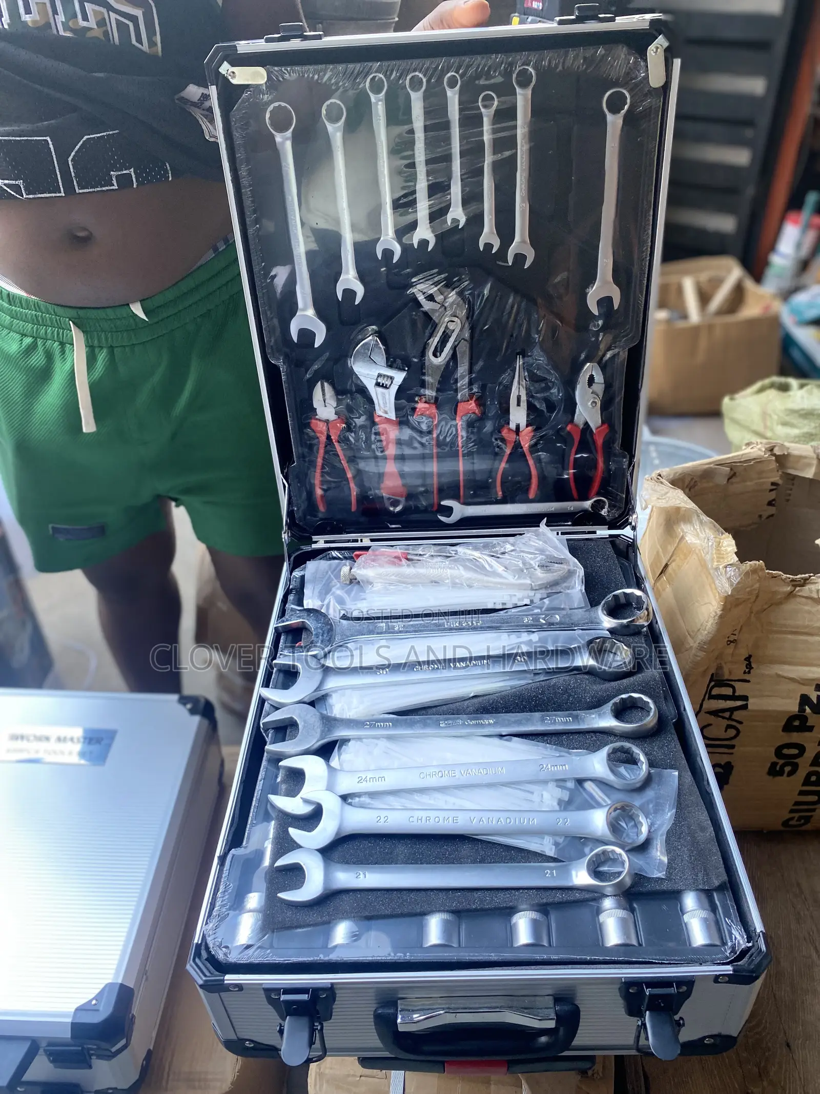 699 PCS Tools Box Electrical and Mechanical Complete Box