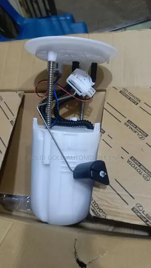 Complete Fuel. Pump Hilux