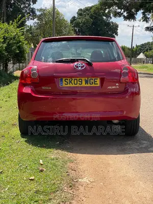 Toyota Auris 1.4 VVTi 2008 Pink