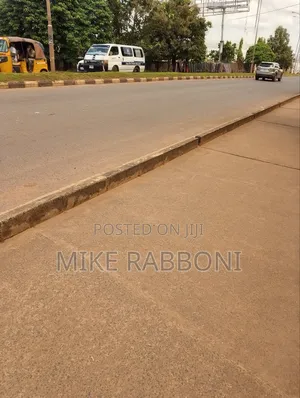 A 4000 SQM at Garden Avenue Gra Facing Major Road at 900m
