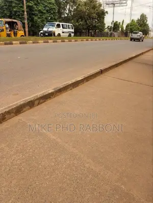 A 4000 SQM at Garden Avenue Gra Facing Major Road at 900m