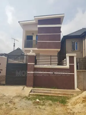Executive 4 Bedroom With Mini Flat an BQ
