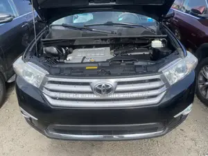 Toyota Highlander 3.5L 4WD 2013 Black