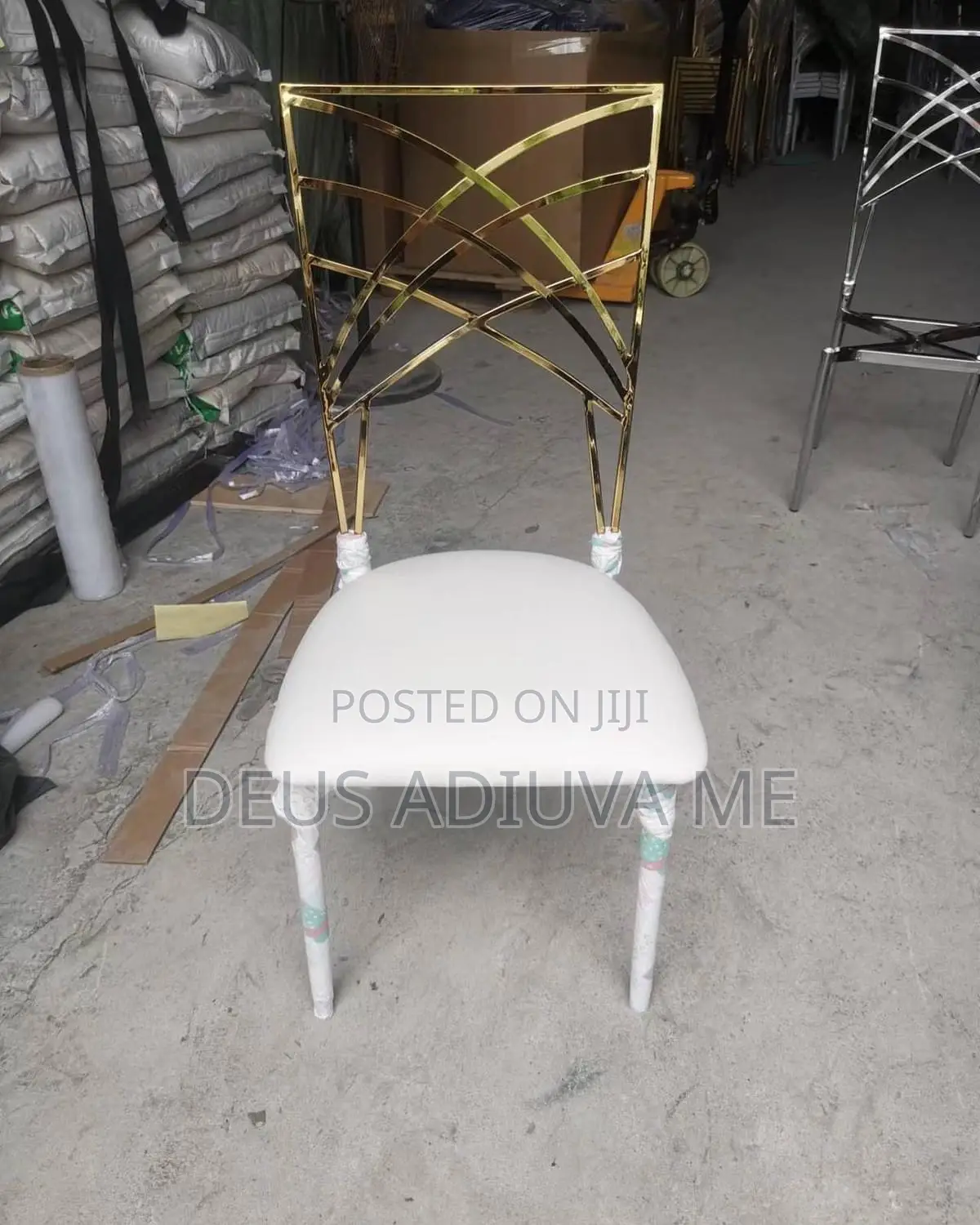 Chameleon Event Chair