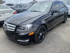 Mercedes-Benz C300 2013 Black