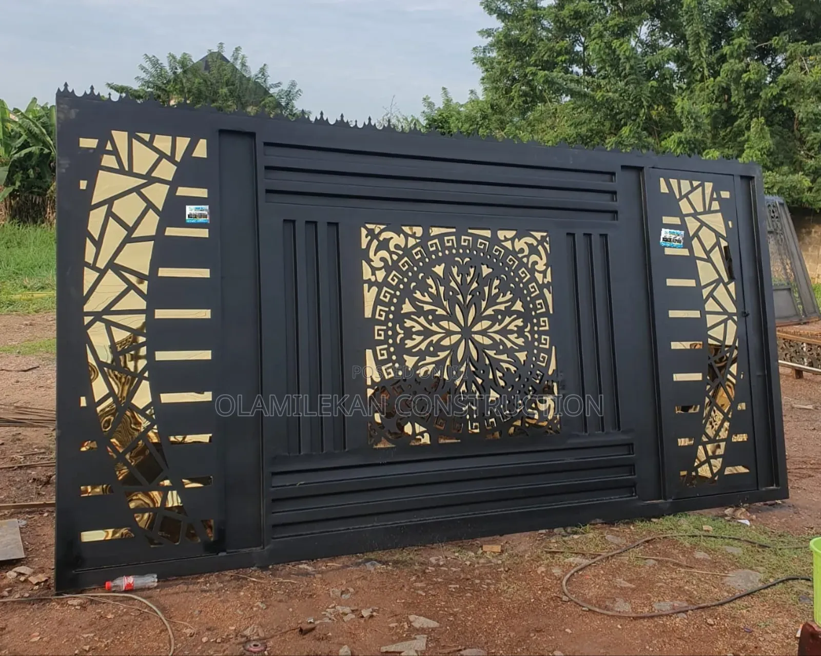 Sliding Gate