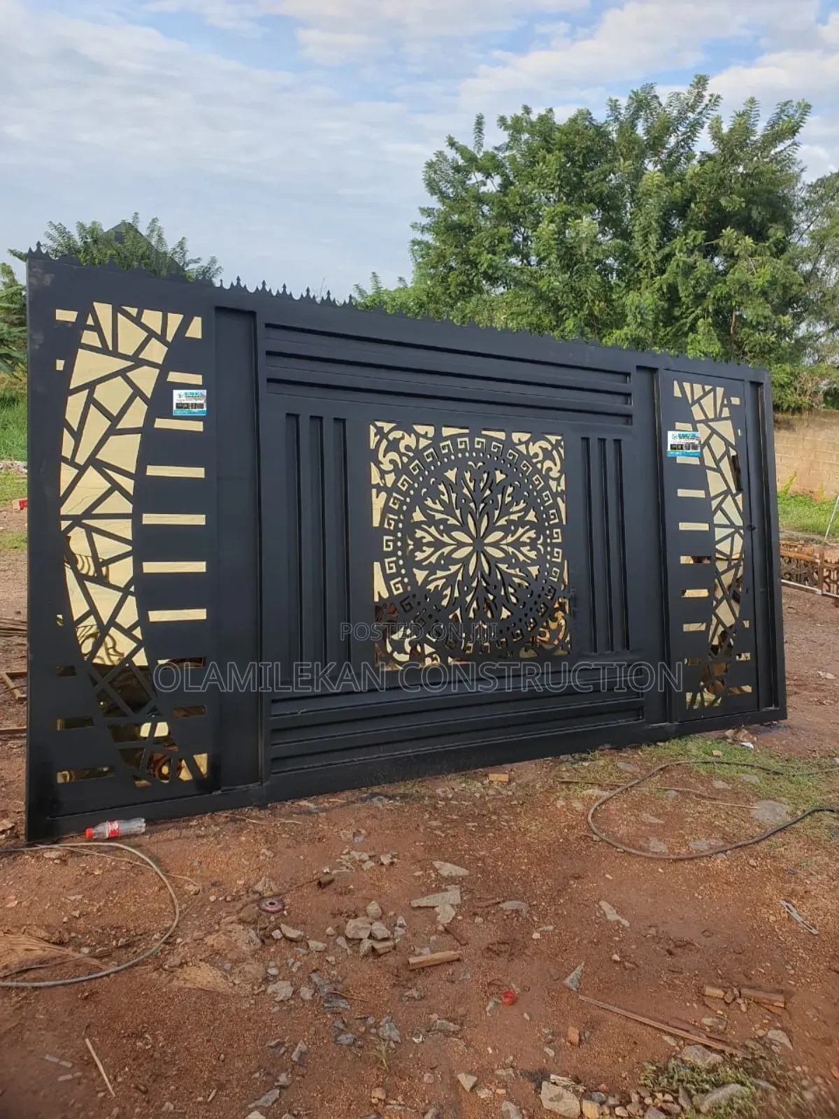 Sliding Gate