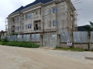 A Builder,Layout,Uncompleted Building,Roofing,Interior Desig