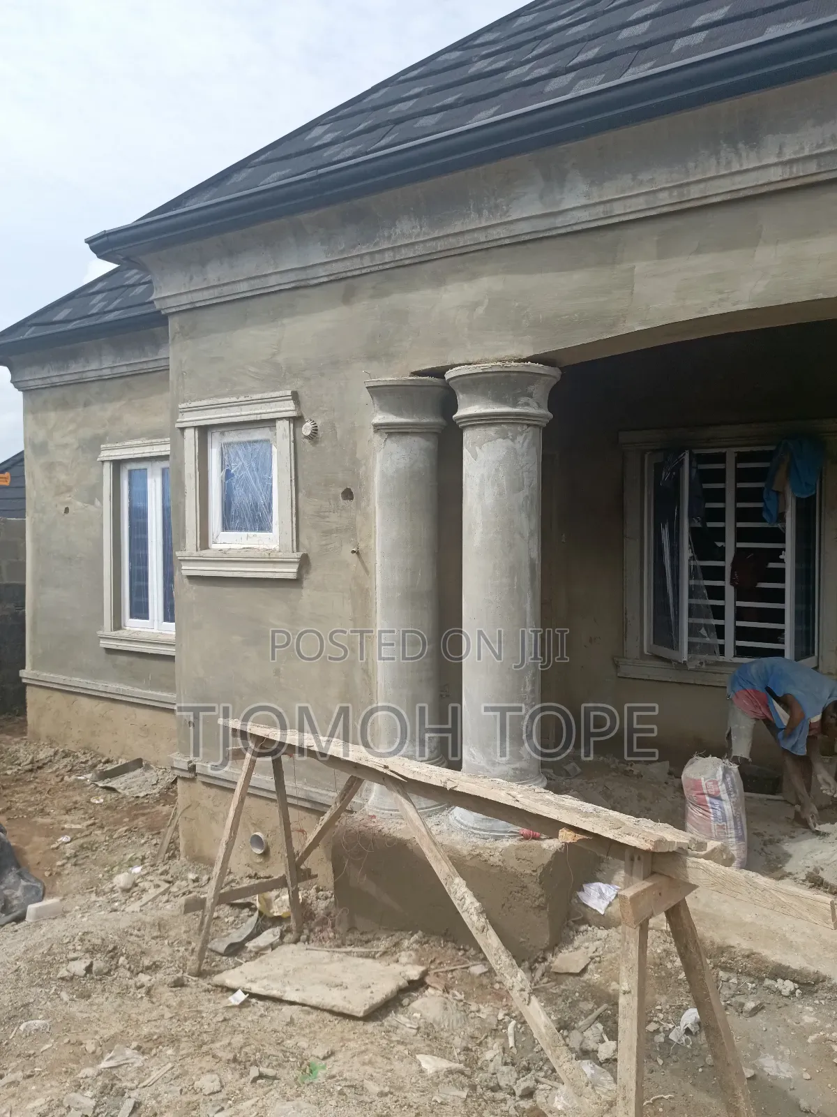 A Builder,Layout,Uncompleted Building,Roofing,Interior Desig