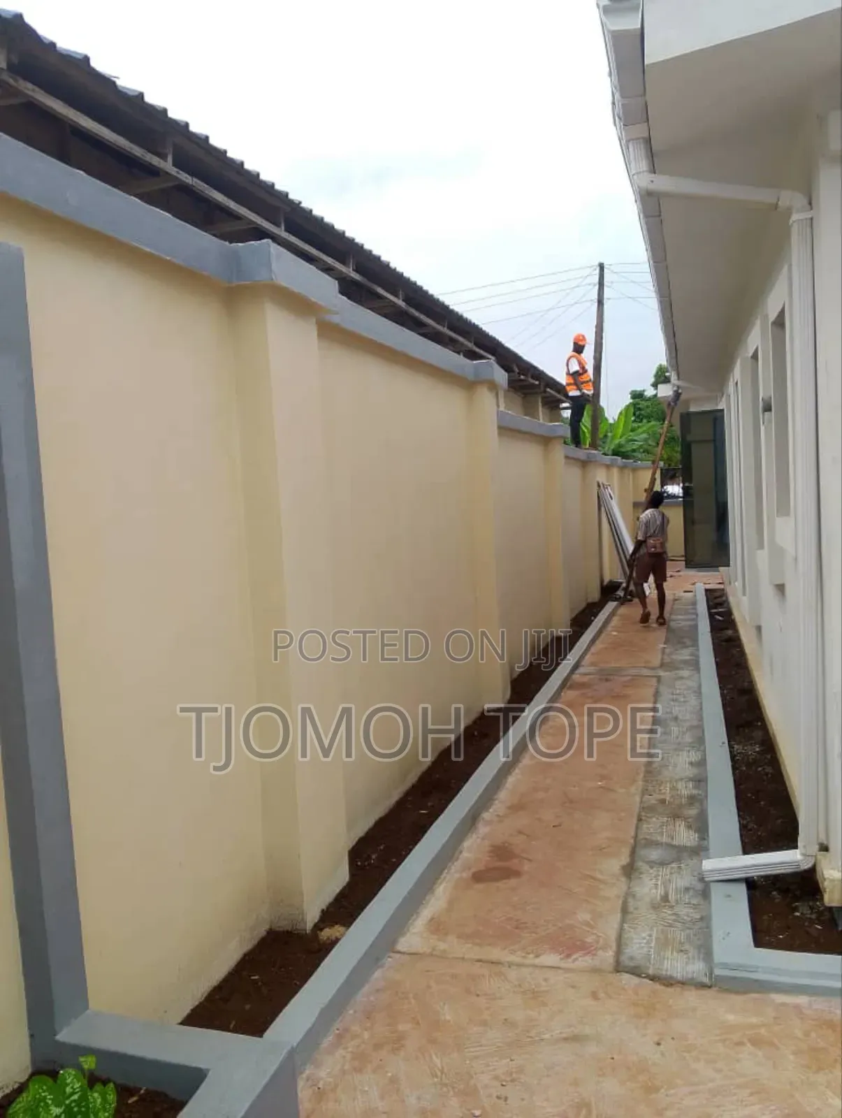A Builder,Layout,Uncompleted Building,Roofing,Interior Desig