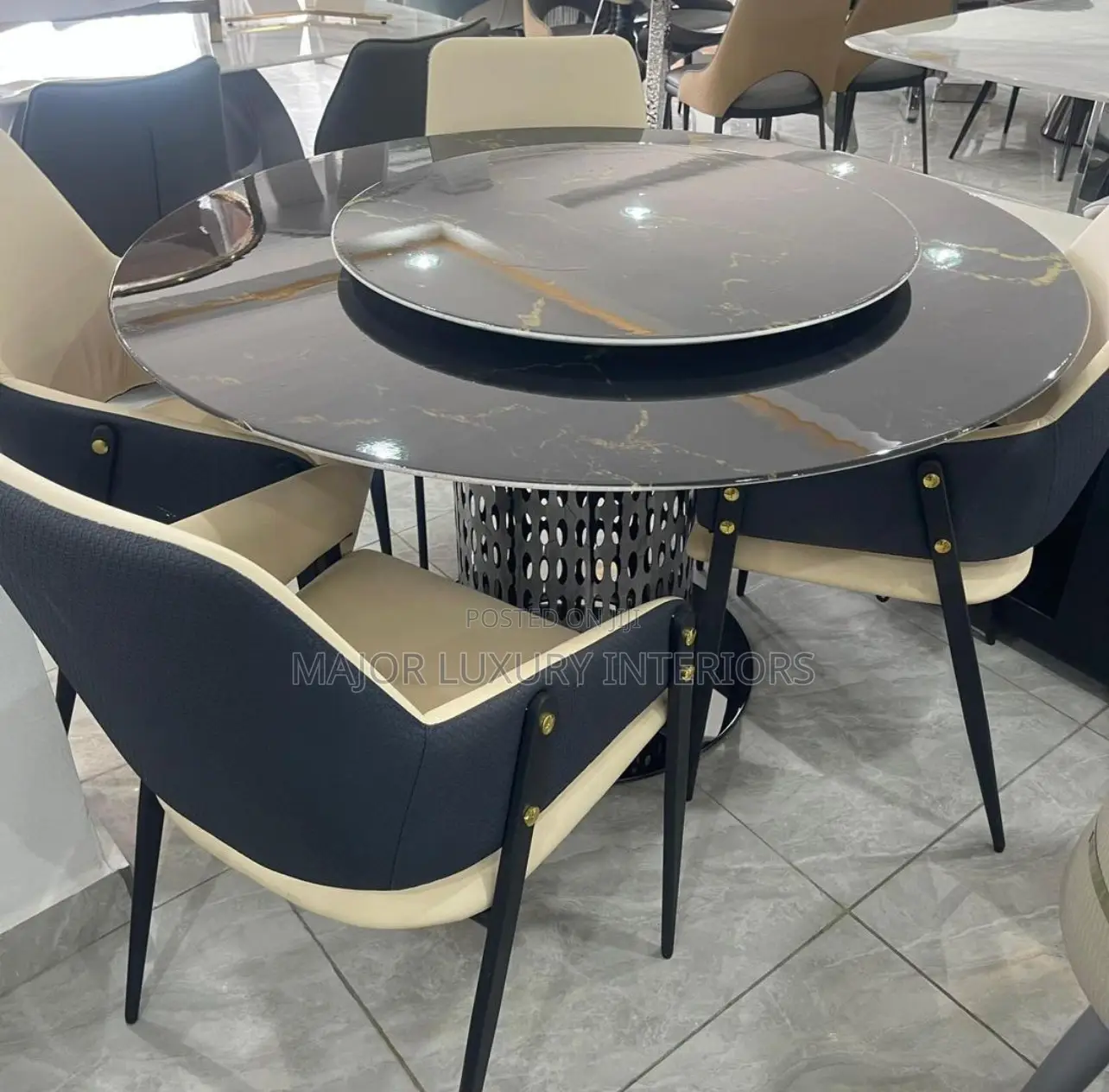 High Quality Grade Dining Set( 6 Seaters)