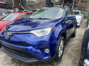Toyota RAV4 2015