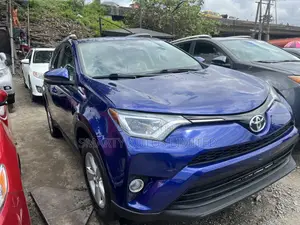 Toyota RAV4 2015