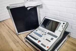 Avolites Quartz Console