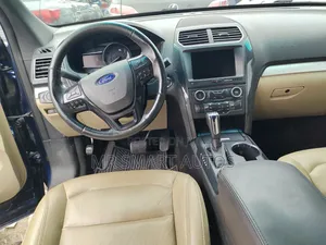 Ford Explorer 2017 Blue