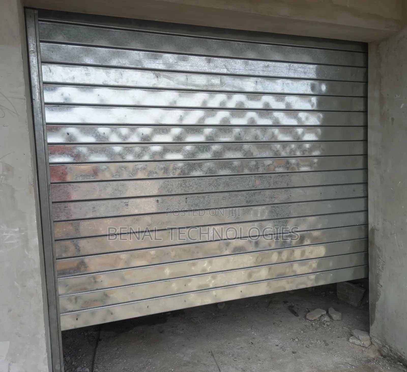 Roller Shutter Garage Doors for DIY Enthusiasts