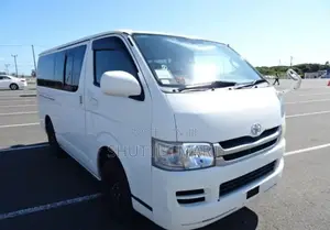 Photo - Toyota HiAce 2008 White