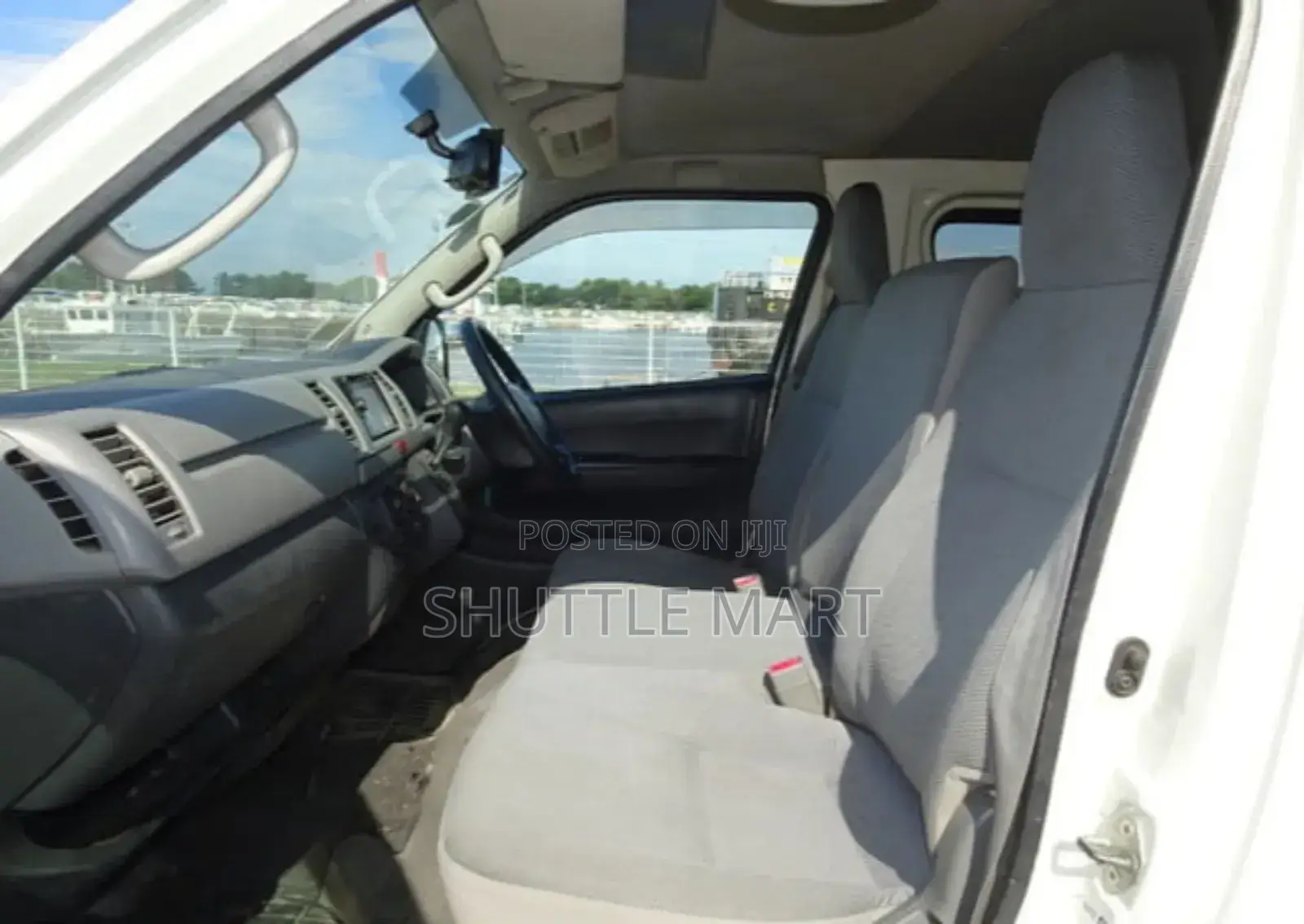 Toyota HiAce 2009 White