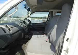 Toyota HiAce 2009 White