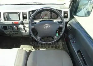 Toyota HiAce 2009 White