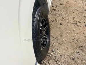 Toyota HiAce 2012 White