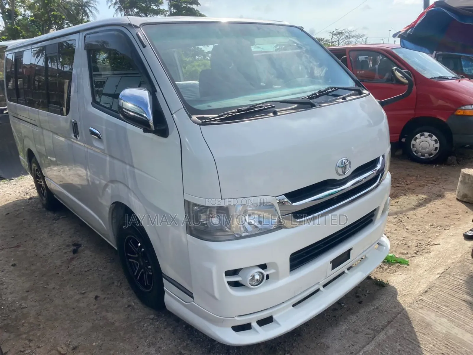 Toyota HiAce 2012 White