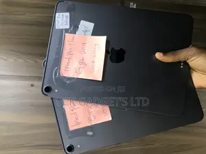 Apple iPad Pro 11 (2018) 64 GB Gray