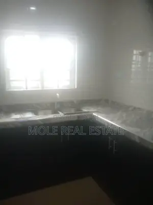 4bdrm Duplex in Ikota Gra for sale