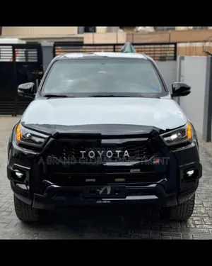 Photo - 2013 Exterior Upgrade of Toyota Hilux Upgrade to 2022