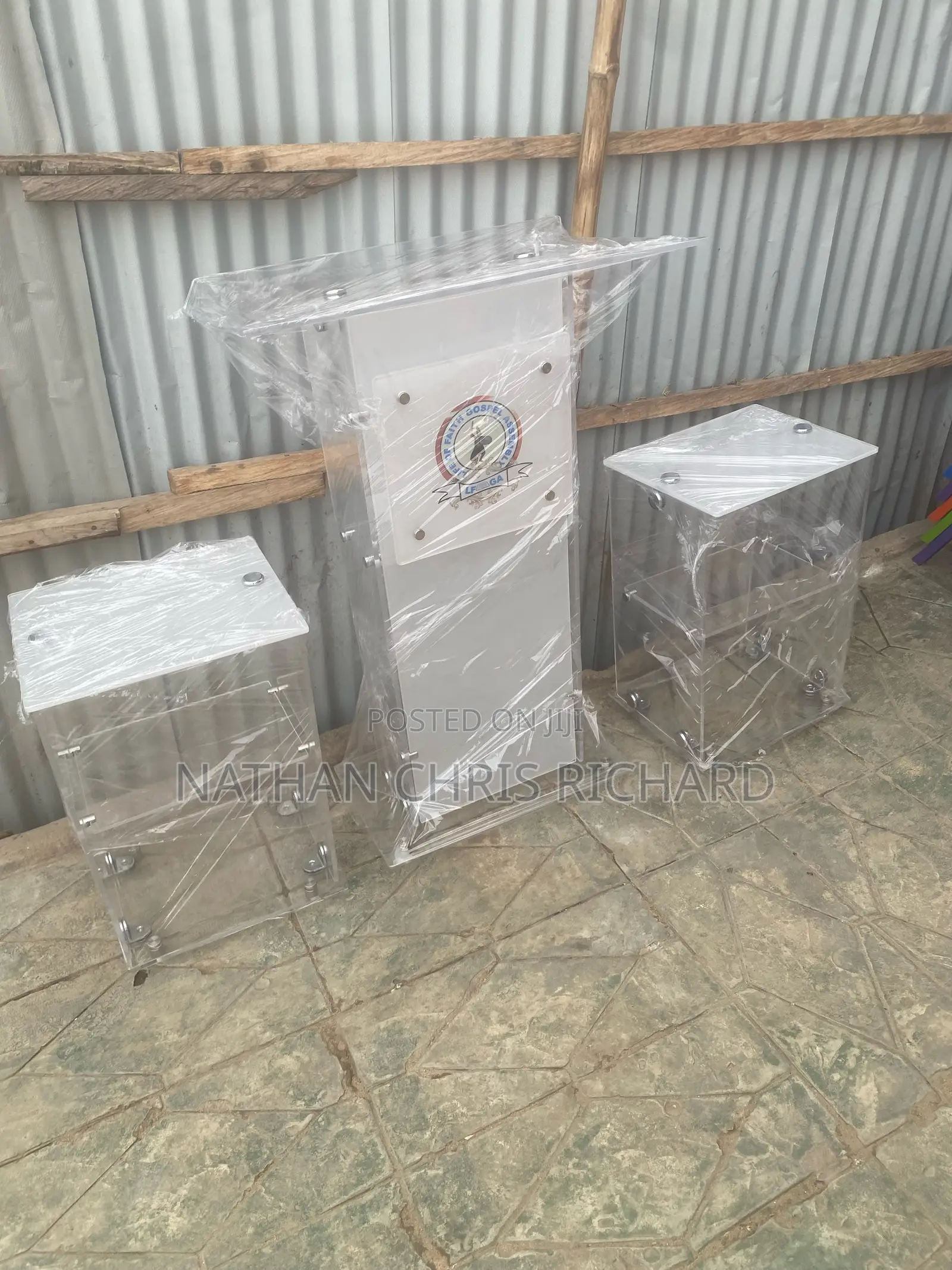 High Quality Acrylic Single Pole Pulpit