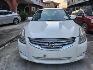 Nissan Altima 2.5 SL 2012 White