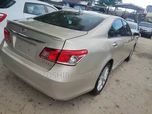 Lexus ES 350 2011 Blue
