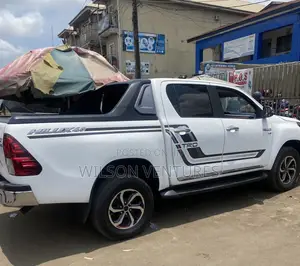 Toyota Hilux Body Sticker