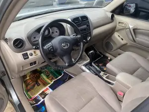 Toyota RAV4 1.8 2004 Gray