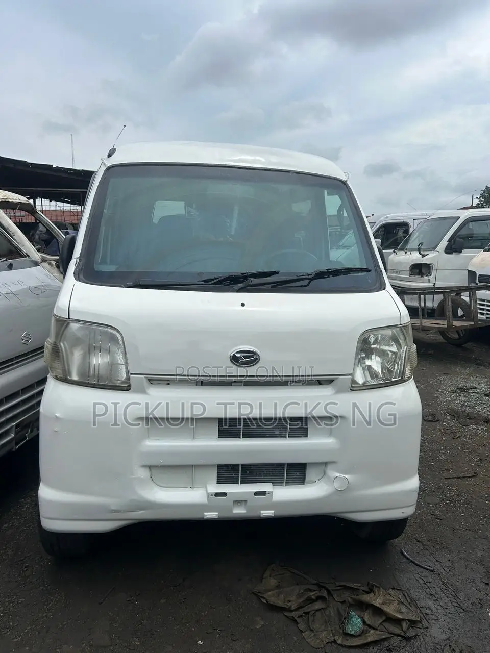 Daihatsu Hijet 2012 White